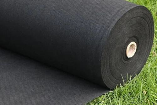 Nem szőtt textília 50g fekete 100m 
